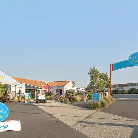 Camping Paradis Sol A Gogo キャンプ場